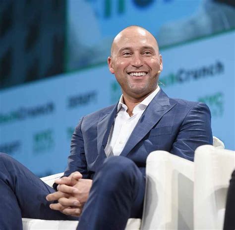 Derek Jeter Ethnicity, Age, Wiki, Wife, Net worth, Bio