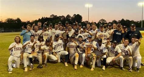 Tiger Baseball Captures 1st Region Championship Ever! | Andrew College