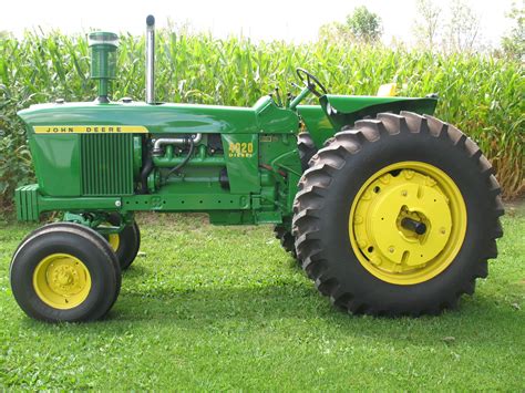 Pin on "Old Iron" Vintage John Deere tractors and equipment