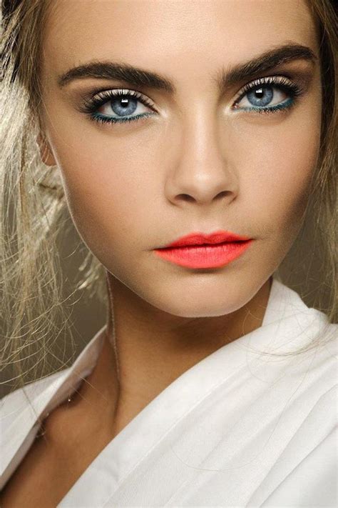 12 Eye Makeup Tricks Every Woman With Blue Eyes Should Know