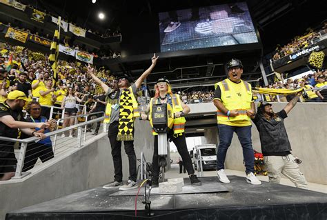 Columbus Crew's unique goal celebration on show in hammering of Club ...