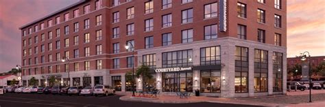 Downtown Portland Hotel, Maine | Courtyard Portland Downtown/Waterfront