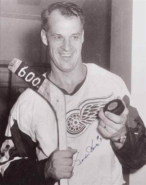 Gordie Howe Autographed 600 Goals Photo 1965 | HockeyGods