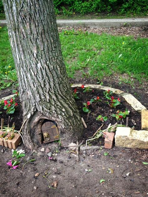 Keebler elves tree. Elf Tree, Elves, Fairies, Stepping Stones, Gnomes ...