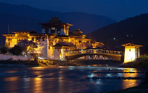 Photos: Punakha Dzong, Bhutan – Musings of a Wandering Mind