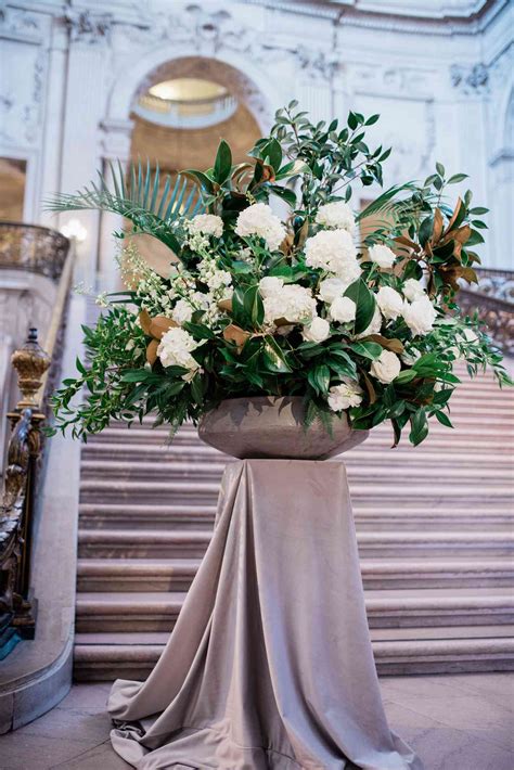 An Elegant Wedding at San Francisco City Hall