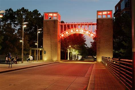 Waterway Ave Bridge Photograph by Luis Alegria - Fine Art America