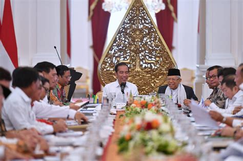 Presiden Jokowi Pimpin Sidang Paripurna Pertama Kabinet Indonesia Maju ...