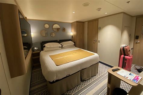 P&O Iona Inside Cabin review (not as bad you might think)