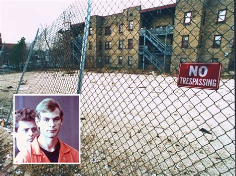 Jeffrey Dahmer Apartment Building Now—Inside Killer's Milwaukee Home ...