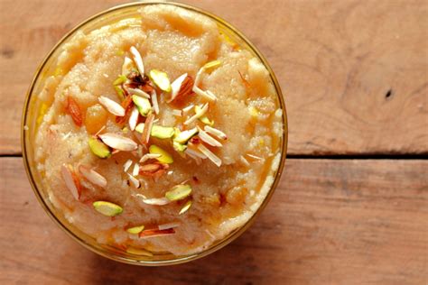 Suji Ka Halwa Recipe - Aarti Madan