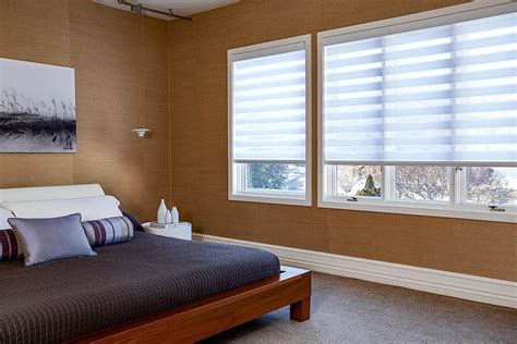 30+ Bedroom Curtain Ideas With Blinds - DECOOMO