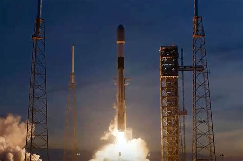 SpaceX launches 23 Starlink satellites from Florida (video) | Space