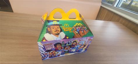 Got my first Kerwin Frost box today with Darla! : r/mcnuggets