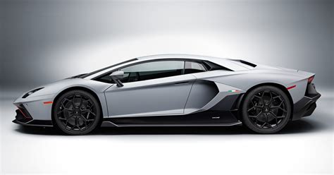 Lamborghini Aventador LP 780-4 Ultimae Coupe debut-23 - Paul Tan's ...