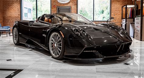 Stimulate The Economy With This Gorgeous Carbon Fiber Pagani Huayra ...