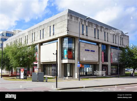 Slough Library, Slough High Street, Slough, Berkshire, England, United ...