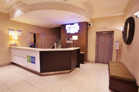 Holiday Inn Express London Victoria Hotel - Deals, Photos & Reviews