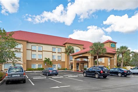 Top 10 Hotels near Fort Myers Airport: RSW Airport Hotels