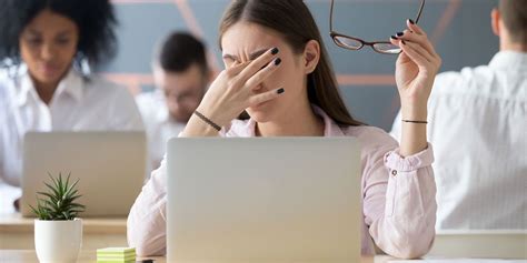 5 Signs You Have Computer Eye Strain (And How to Relieve and Prevent It)