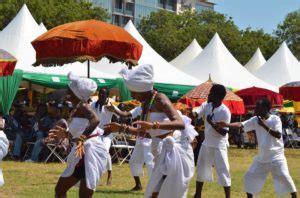 GHANA AND TRADITIONAL DANCES