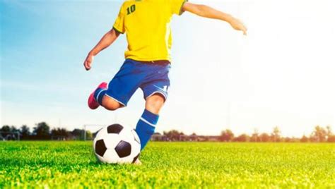 7 Tips for Effective Soccer Shooting | ACTIVEkids