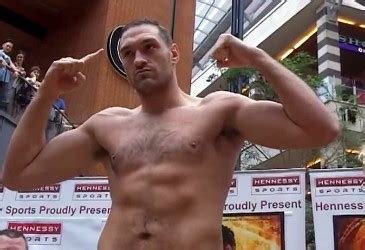 Tyson Fury - Weight Loss The Key To A World Title? - Boxing News 24