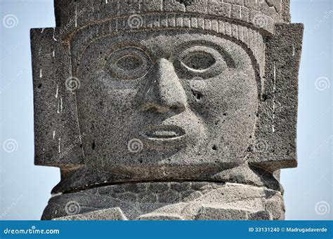 Toltec Statue In Tula, Mexico Stock Photo - Image: 33131240