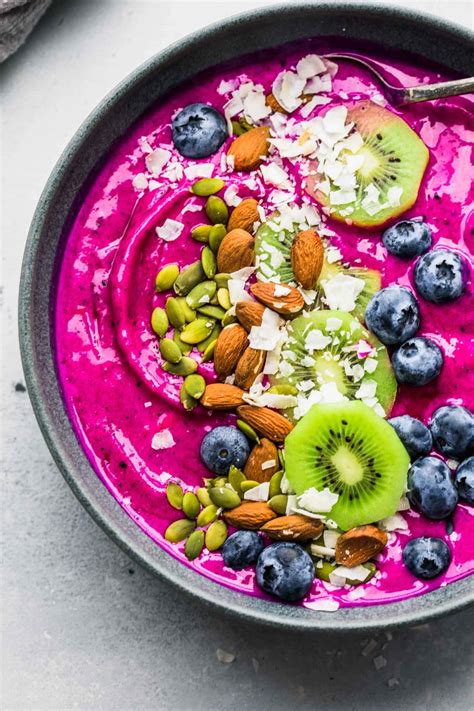 Dragon Fruit Smoothie Bowl (Pitaya) | Platings + Pairings