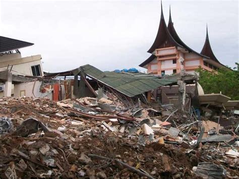 Mengerikan 9 Gempa Bumi Dan Tsunami Besar Yg Pernah Terjadi di ...