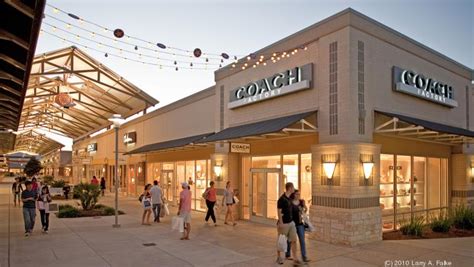 Simon Property Group's Houston Premium Outlets undergoes renovations ...