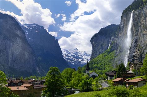 Heaven on Earth, Lauterbrunnen Valley in Switcherland ...