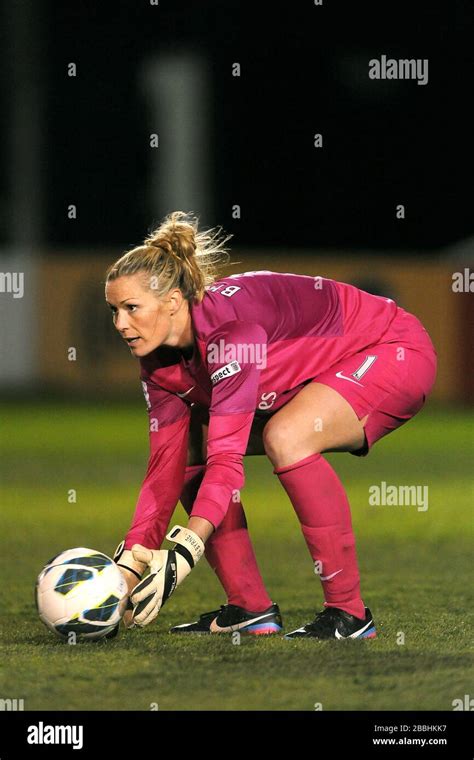 Goalkeeper Emma Byrne, Arsenal Ladies Stock Photo - Alamy