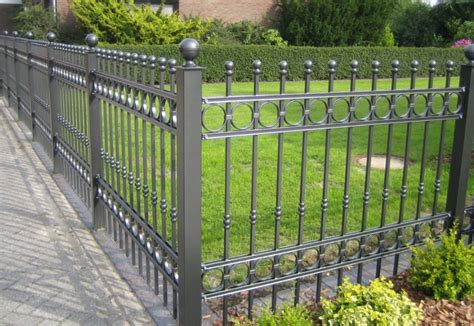 Steel Fencing Contractor Ricelake WI (715) 781-0822