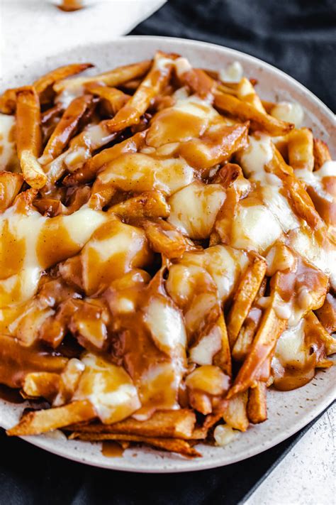 Authentic Canadian Poutine Recipe | Queenslee Appétit