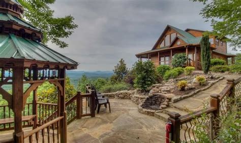 Waterfall-Lodge-Pet-Friendly-Cabin-Rental-blue-Ridge-Ga-VRBO-1832466 ...