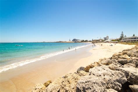 Premium Photo | Beach at fremantle australia