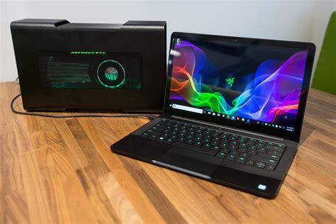 Up close with the Razer Core v2 - CNET