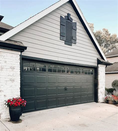 Easy How to Makeover Your Garage Door to a DIY Carriage Door - Design ...