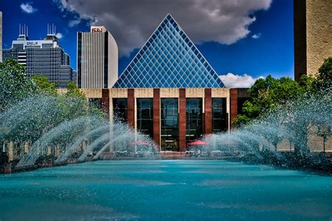 Places To Visit in Edmonton, Canada For a Travelling Architect - RTF ...