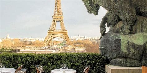 Café de l’Homme : un balcon sur la tour Eiffel