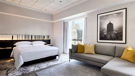 Hotel Suites in Downtown Chicago | Hyatt Regency Chicago