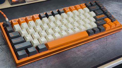 Building Gaming Keyboard 2.0: Bigger, Better, Oranger | Extremetech