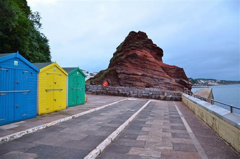 Dawlish Beach in Dawlish | Expedia.co.uk