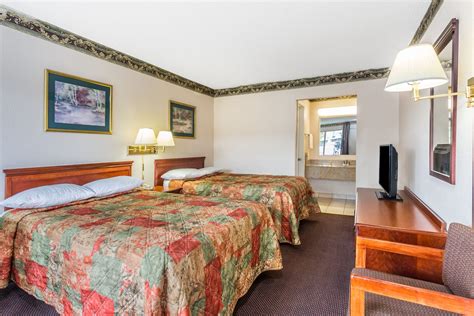 Days Inn by Wyndham Ashland | Ashland, VA Hotels