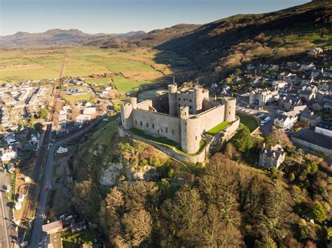 Harlech Castle (Cadw) | VisitWales