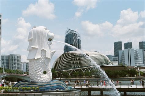 Download The Merlion Of Singapore Wallpaper | Wallpapers.com