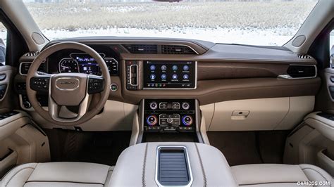 2021 GMC Yukon Denali | Interior, Cockpit