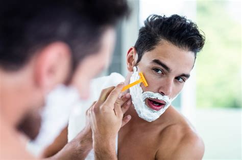 Shaving Tips for Men: How to Get A Close Shave Without Razor Burn