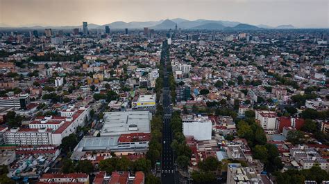 As Aquifers Run Low, Mexico City Is Sinking Fast – Mother Jones